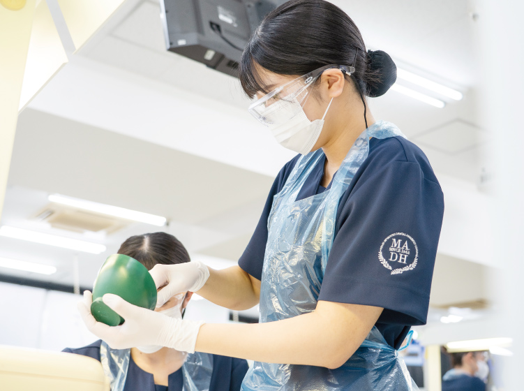共に頑張る友達や姉の支えが力に